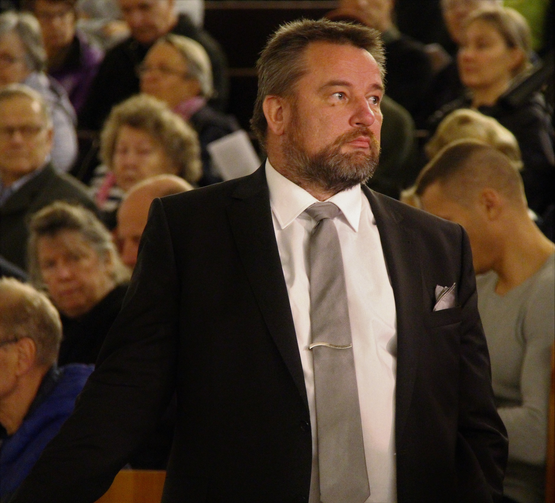 Kuoronjohtaja Marko Koskinen
