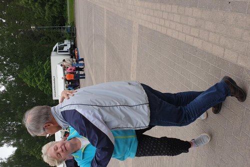 Avaa kuva isommaksi Torilla 14.6_M-L ja Jukka_S.